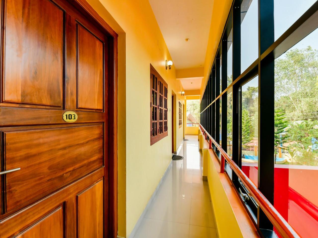 Thomson Regency Hotell Alwaye Exteriör bild