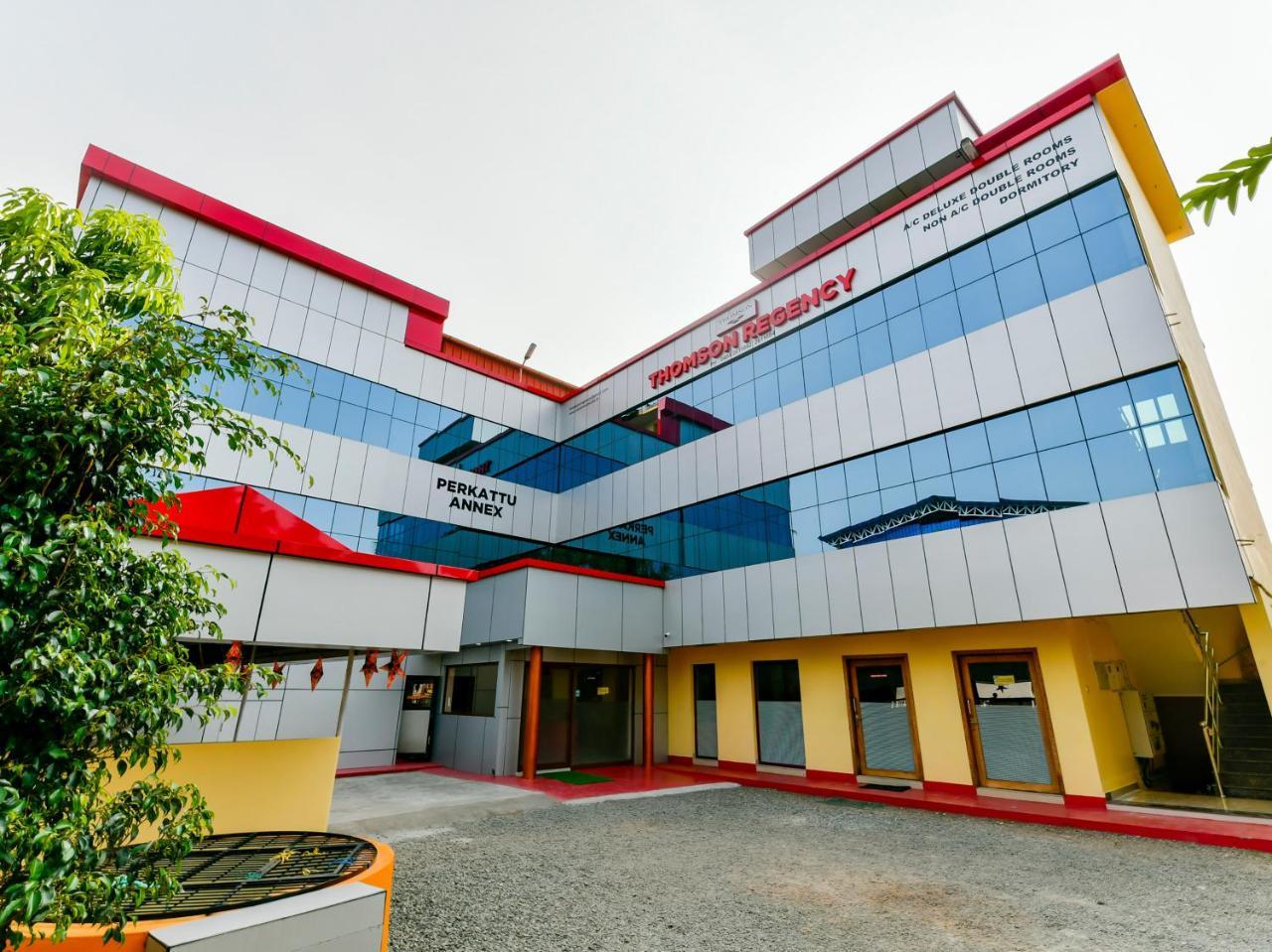 Thomson Regency Hotell Alwaye Exteriör bild