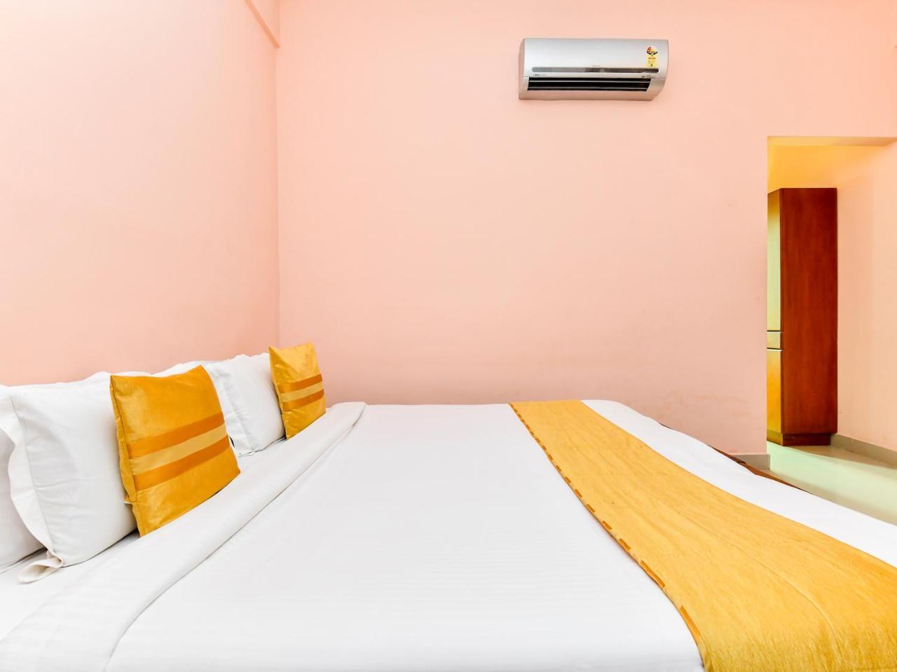 Thomson Regency Hotell Alwaye Exteriör bild